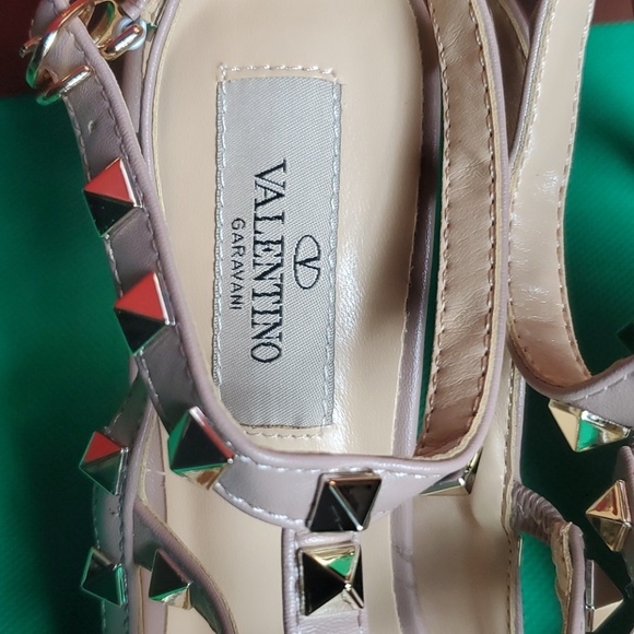 COPY - 💝 VALENTINO GARAVANI 💝 - Picture 7 of 13